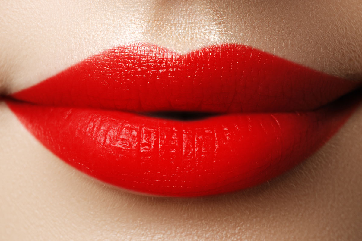 bold-lipstick-color