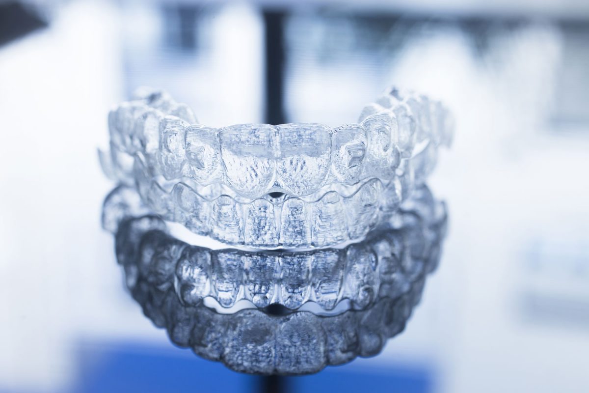 clean-invisalign-trays