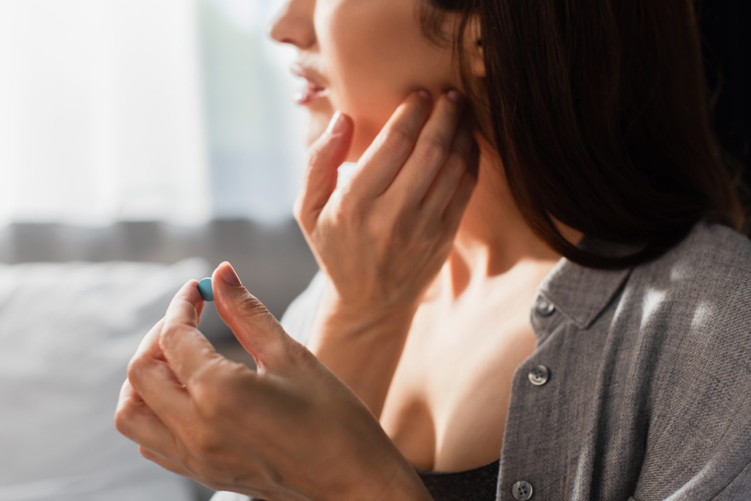 What are the Causes of Invisalign Pain and How Can It Be Remedied?